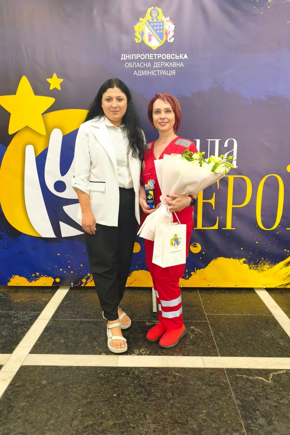 Лікарка з Нікополя отримала почесну нагороду