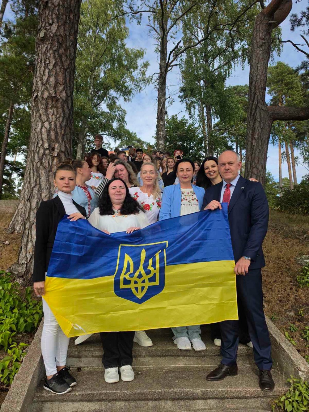 Хоча б трохи відчули мир: діти Нікопольщини повернулися з Фінляндії (фото)