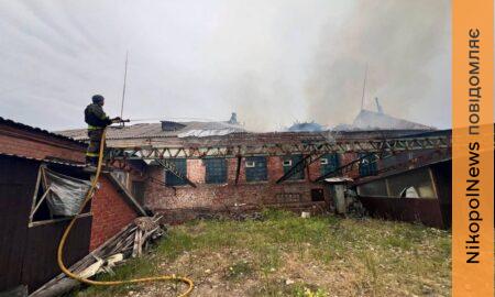 У Нікополі побито оздоровчий комплекс і підприємство, двоє поранених у Кривому Розі внаслідок ракетної атаки – як пройшла ніч 27 серпня на Дніпропетровщині (фото)