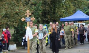 Сьогодні він повернувся додому «на щиті»: Нікопольщина провела в останню путь Героя (фото)