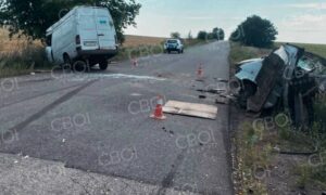 ДТП на Криворіжжі: автобус рейсу Покров – Познань зіткнувся з вантажівкою, постраждали 2 людей (фото)