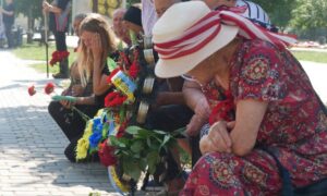 На Нікопольщині сьогодні провели в останню путь 27 річного полеглого Захисника 2