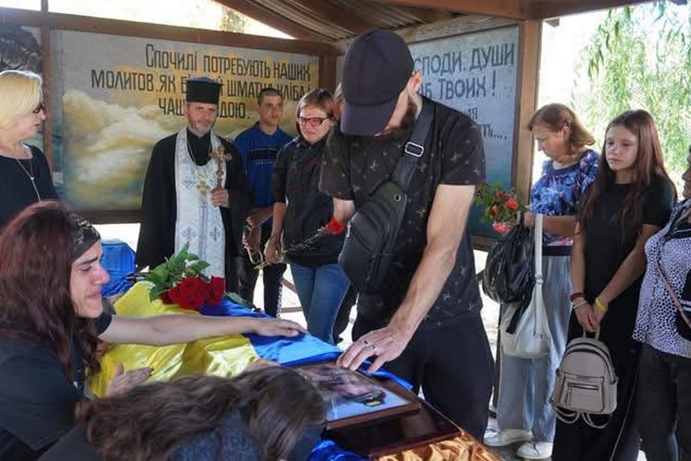 Нікополь провів в останню путь полеглого Захисника6