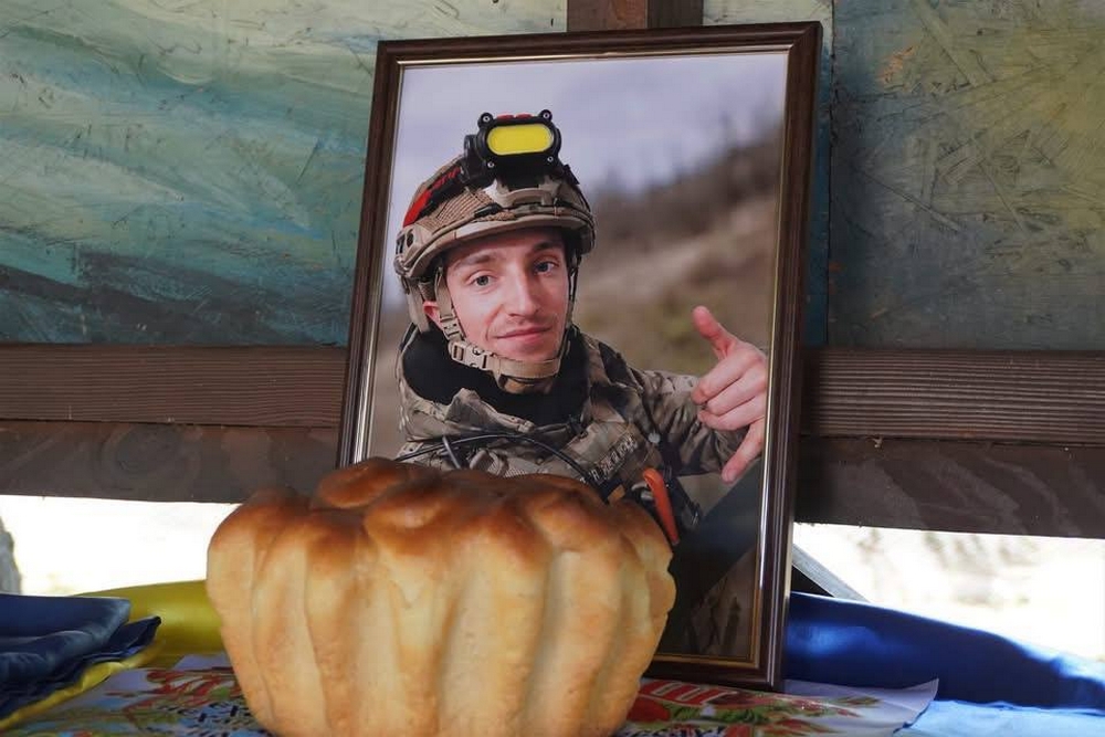 Нікополь провів в останню путь полеглого Захисника9