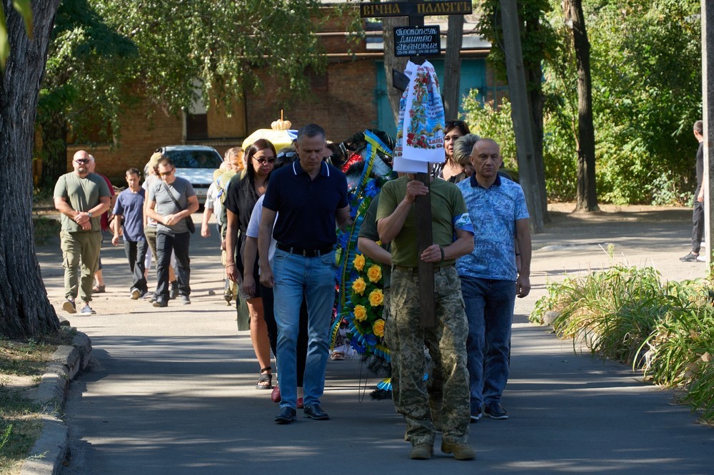 Nikopol sohodni proviv v ostanniu put polehloho Zakhysnyka foto 10
