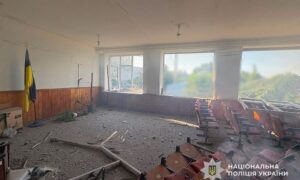 На Нікопольщині внаслідок атак FPV-дронів поранено 3 людей, 2 загиблих на Синельниківщині через удар КАБ - поліція (фото)