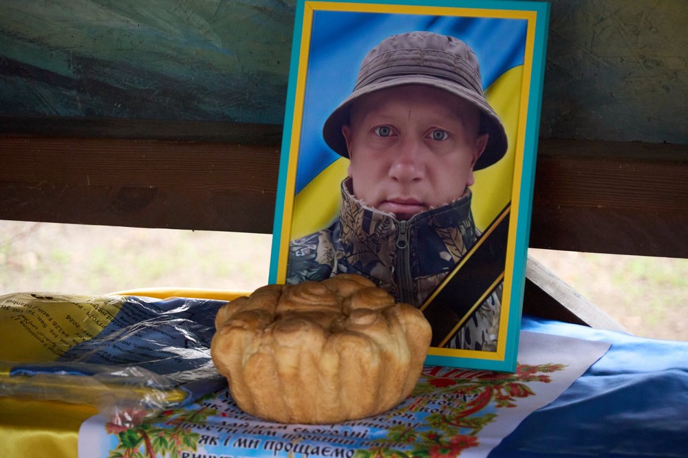 Вбиті росією мешканці Нікопольщини. Захисник з Нікополя Іван Андрєєв 28 серпня відзначав би своє 39-річчя. Але йому назавжди 38. І сьогодні ми вшановуємо пам'ять Героя.