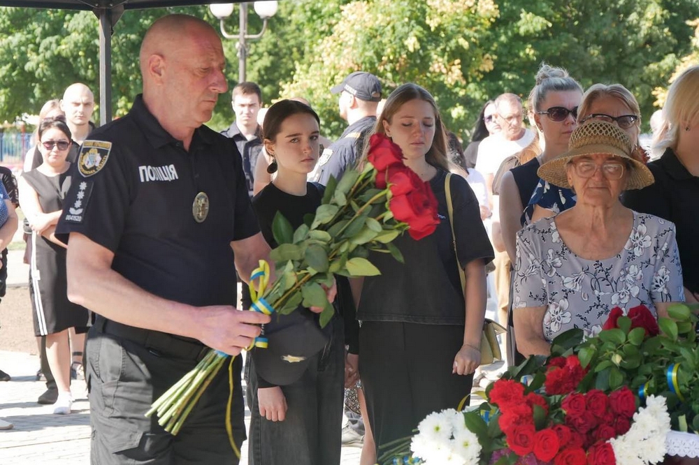 Нікопольщина провела в останню путь Захисника1