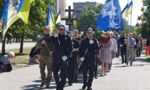 «До останнього прагнув свободи рідній Україні»: Нікопольщина провела в останню путь Захисника (фото)
