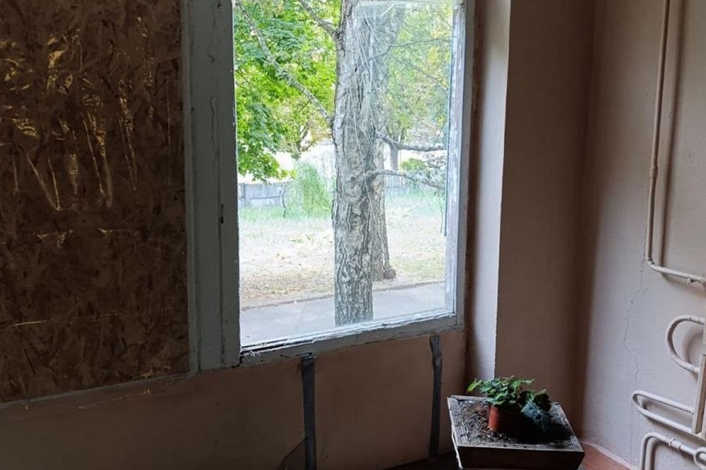 Нікопольський 10 Нікопольський 10