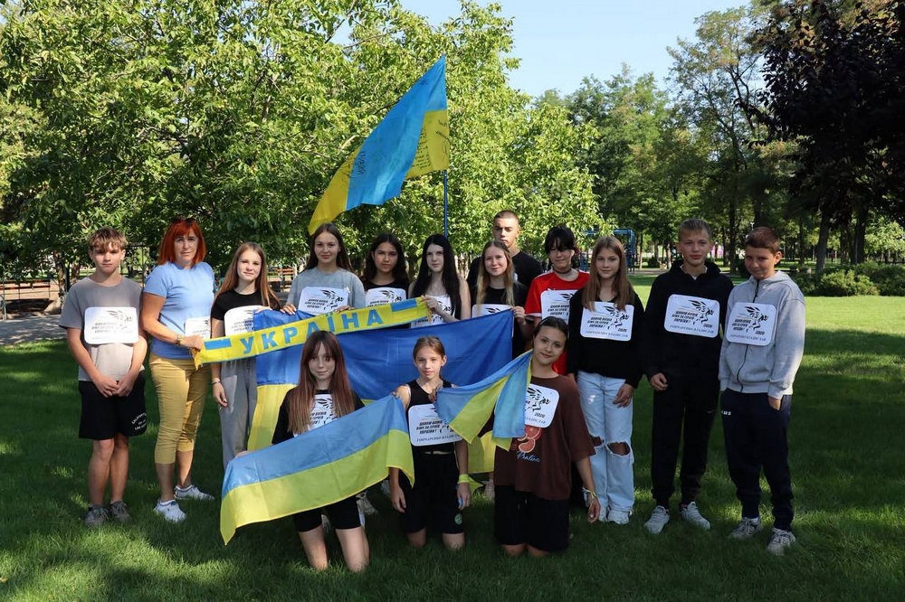 Школярі з Покрова та Нікополя долучилися до забігу13 Школярі з Покрова та Нікополя долучилися до забігу13