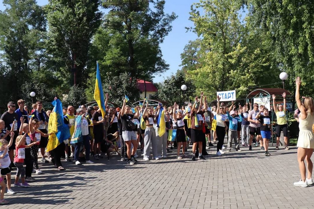 Школярі з Покрова та Нікополя долучилися до забігу154 Школярі з Покрова та Нікополя долучилися до забігу154