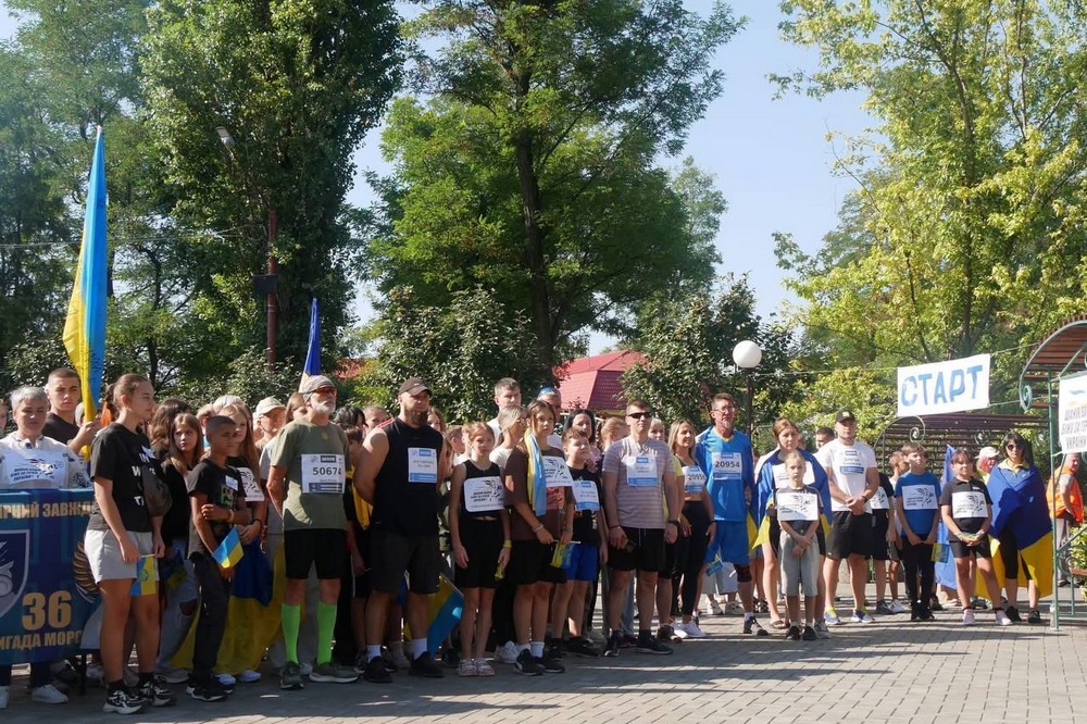 Школярі з Покрова та Нікополя долучилися до забігу2 Школярі з Покрова та Нікополя долучилися до забігу2