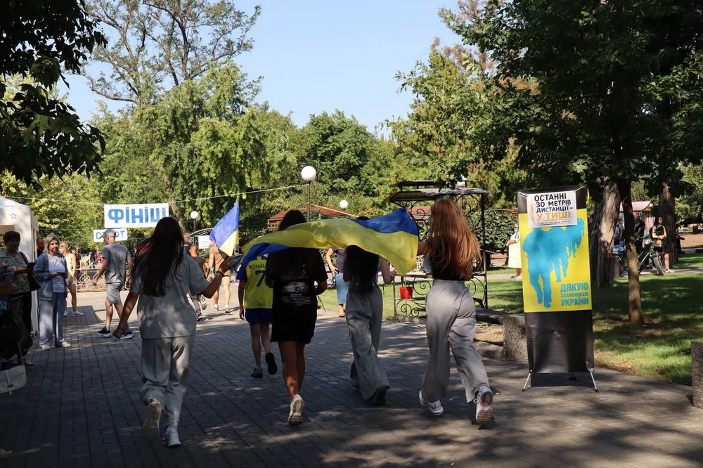 Школярі з Покрова та Нікополя долучилися до забігу7 Школярі з Покрова та Нікополя долучилися до забігу7