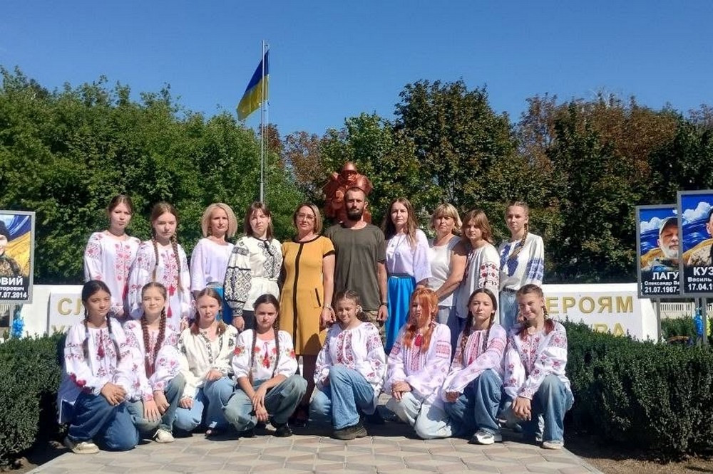 У Мозолевській громаді сьогодні відкрили Алею Слави полеглих Захисників