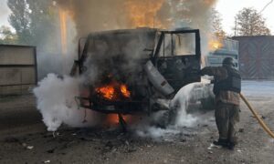 У Нікополі та районі 4 постраждалих, серед них діти, понівечені підприємство, приватні будинки та авто(фото)