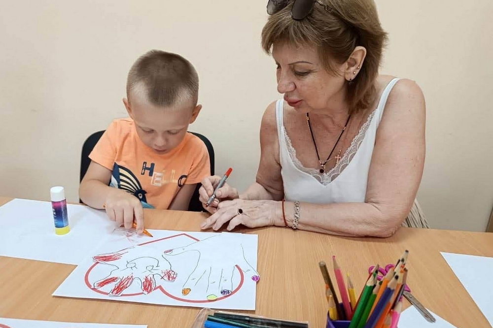 У Нікополі провели сімейну арттерапевтичну2