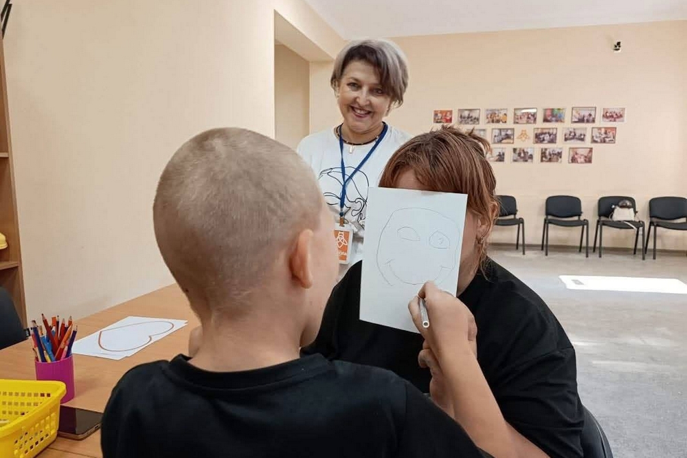 У Нікополі провели сімейну арттерапевтичну3