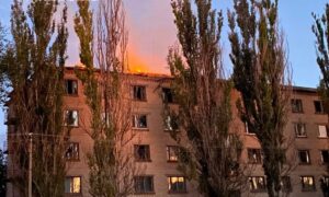 У Нікополі та районі 3 поранених, понівечені гімназія, дитсадок, гуртожиток, сонячні панелі та авто, також під ударами були ще 4 райони області (фото, відео)