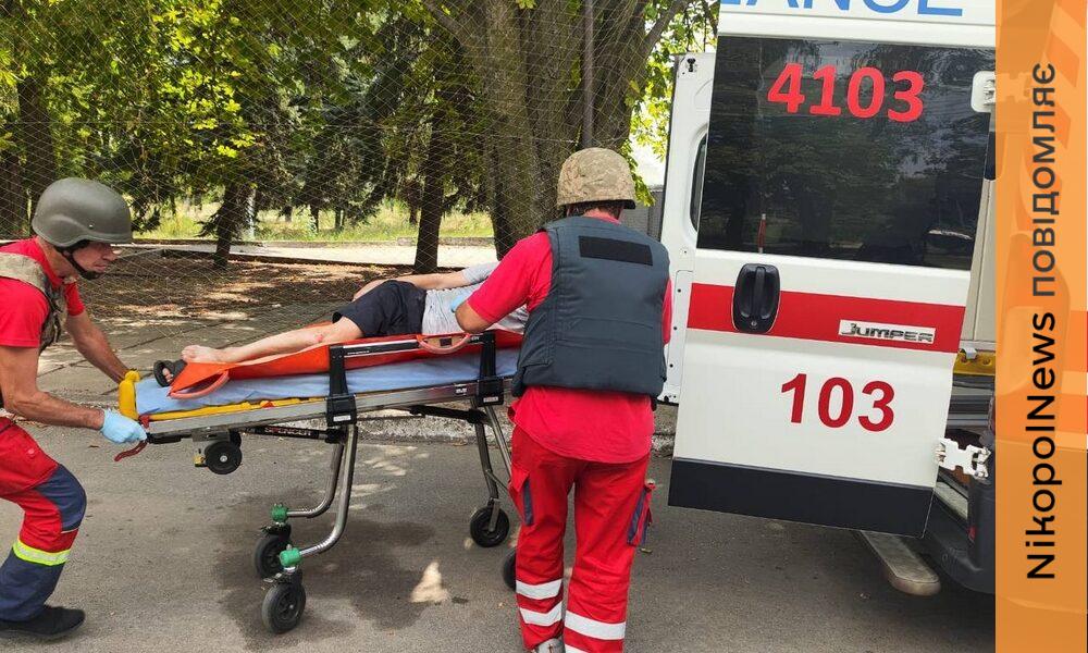 Загинули водії, є поранені у Нікополі і районі, понівечено амбулаторію, 2 навчальні заклади, магазин, також під ударом були три інших райони області (фото)
