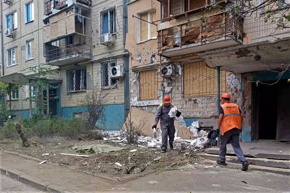 У Нікополі тривають роботи з благоустрою та відновлення14 У Нікополі тривають роботи з благоустрою та відновлення14