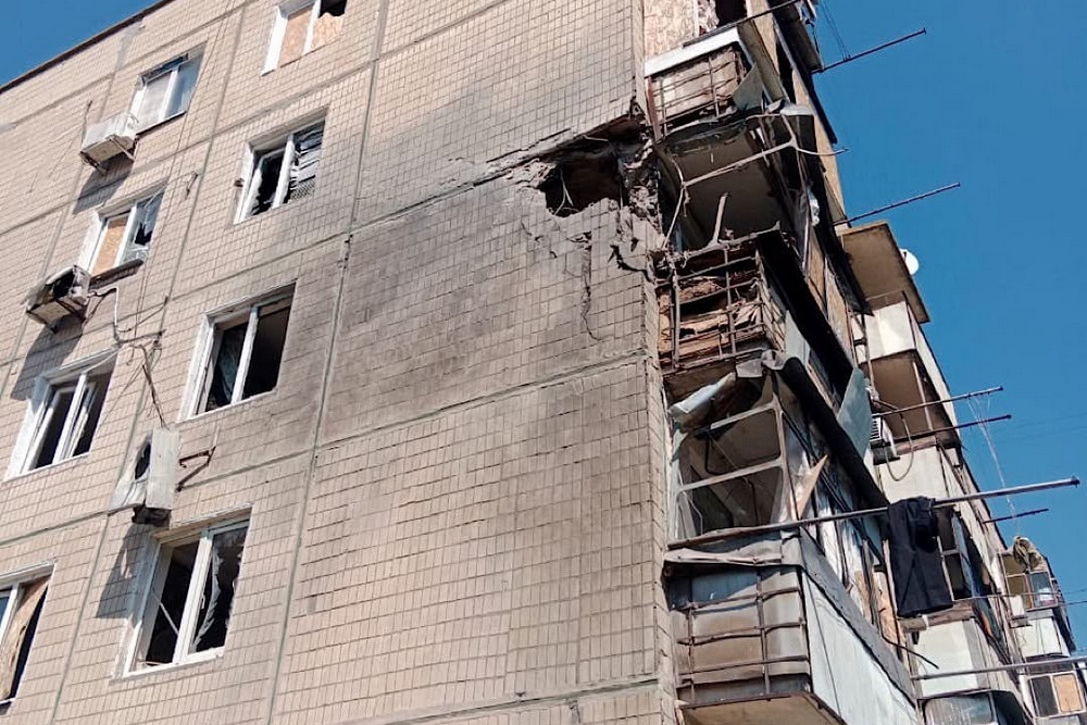 У Нікополі ворог бив по багатоповерхівках
