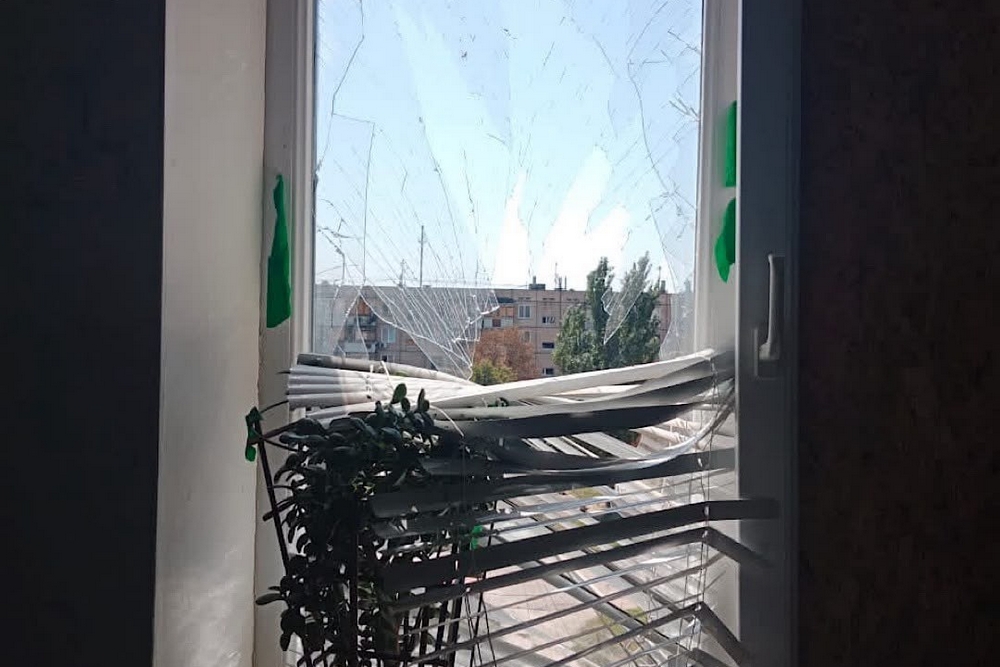 У Нікополі ворог бив по багатоповерхівках6