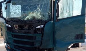 У Нікополі атакували авто та поцілили FPV-дроном біля автобусної зупинки: 3 постраждалих, у Кривому Розі 16 загиблих, ще 2 постраждалих на Синельниківщині — поліція (фото)