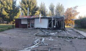 У Нікополі пошкоджено підприємство та інфраструктура, сталися пожежі, також ворог вдарив по АЗС у Павлограді, під ударами були Криворіжжя та Синельниківщина (фото)