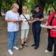 У Покрові волонтерки Червоного Хреста нагадали мешканцям про мінну та пожежну безпеку (фото)