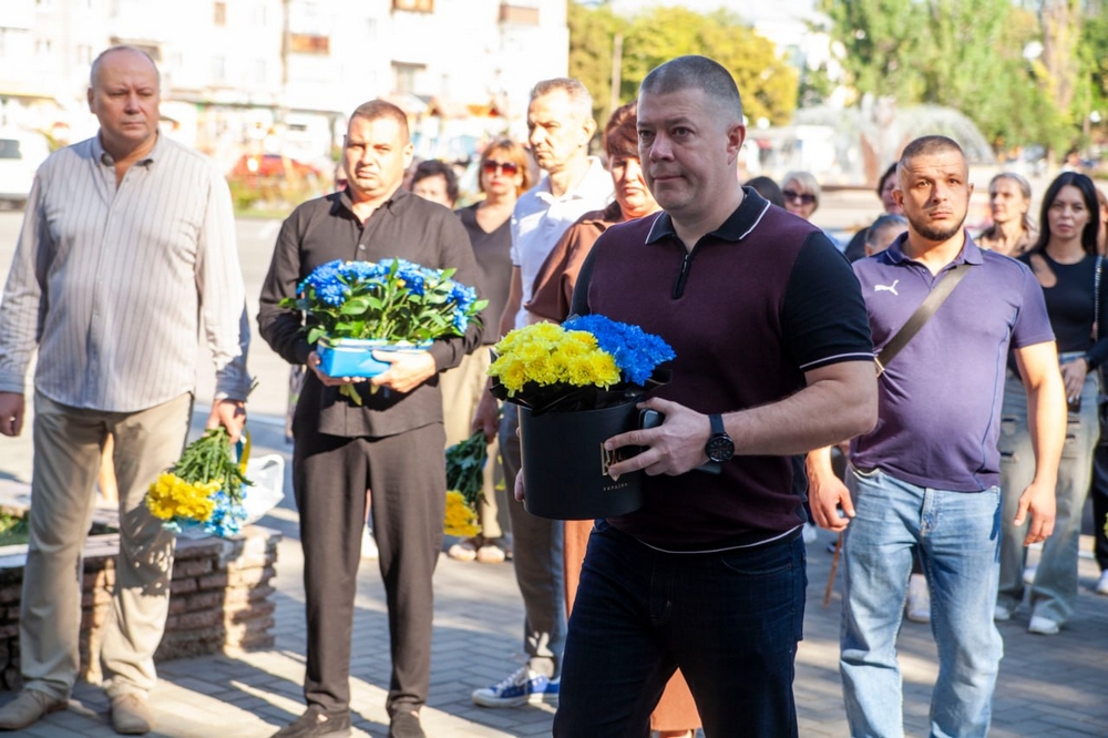 У Покрові вшанували пам’ять полеглих Захисників України8 У Покрові вшанували пам’ять полеглих Захисників України8