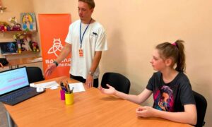Спальник, термос і павербанк: у Центрі життєстійкості Нікополя провели воркшоп «Фізика виживання» (фото)