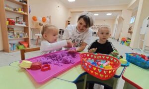 У Центрі життєстійкості Нікополя малюки пізнавали світ через гру та дотик (фото)