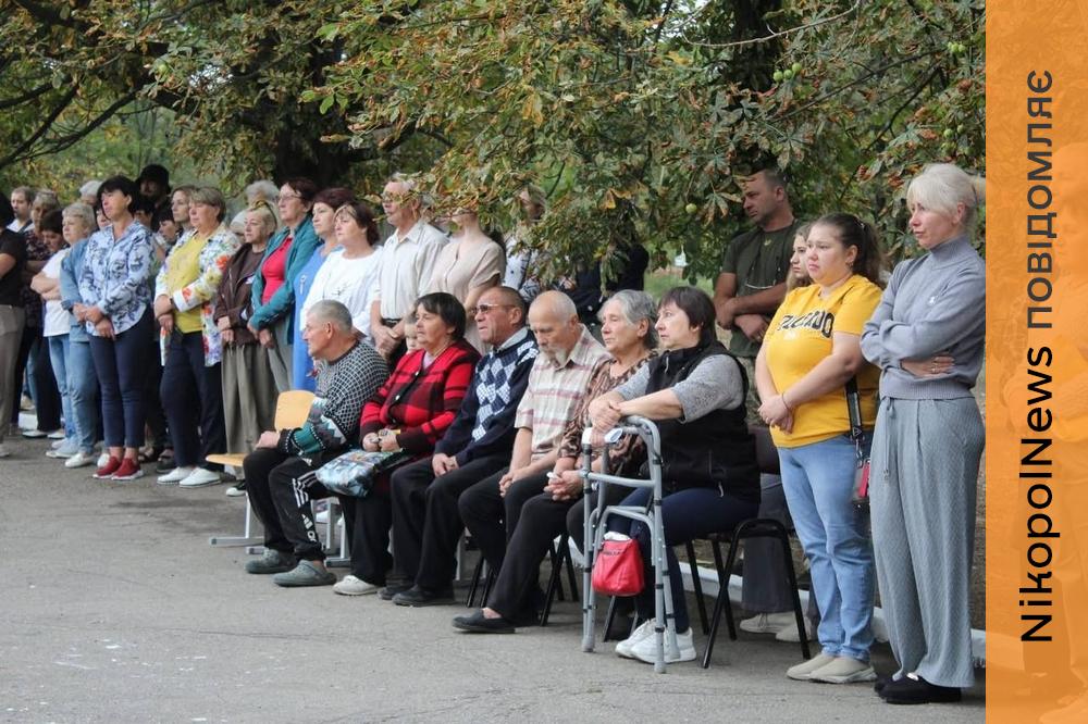 У селі на Нікопольщині відкрили Алею Слави Захисникам України (фото)