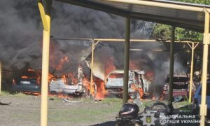 наслідки обстрілів Нікополя та району зафіксували правоохоронці 6