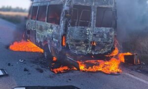 На Нікопольщині 7 поранених, серед них дитина: поліція повідомила подробиці удару по рейсовому автобусу