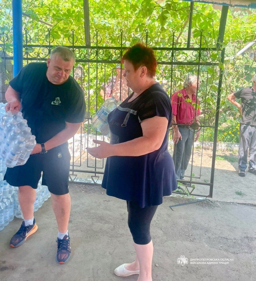 Допомога мешканцям Нікопольщини, які залишилися без води: що вже зроблено (фото)