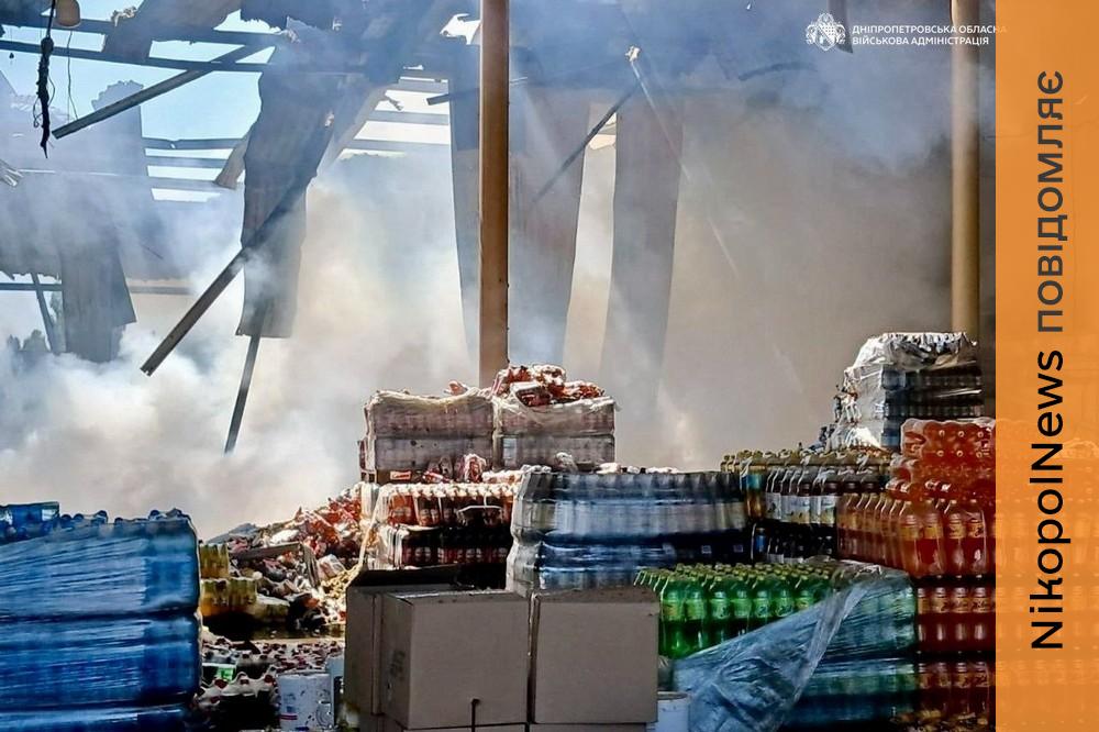 Ворог вдарив по Дніпропетровщині 6 серпня вранці: є жертви, горять логістичні склади