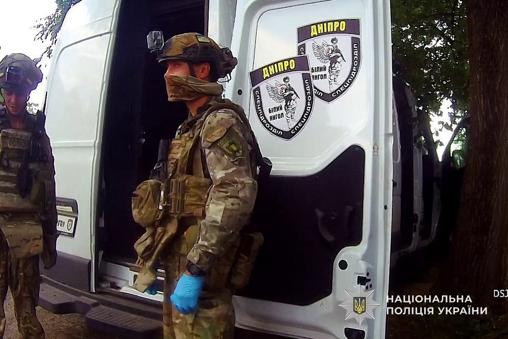 Для багатьох рішення виїхати було непростим: скільки мешканців Нікопольщини евакуювали у липні «Білі янголи» (фото)