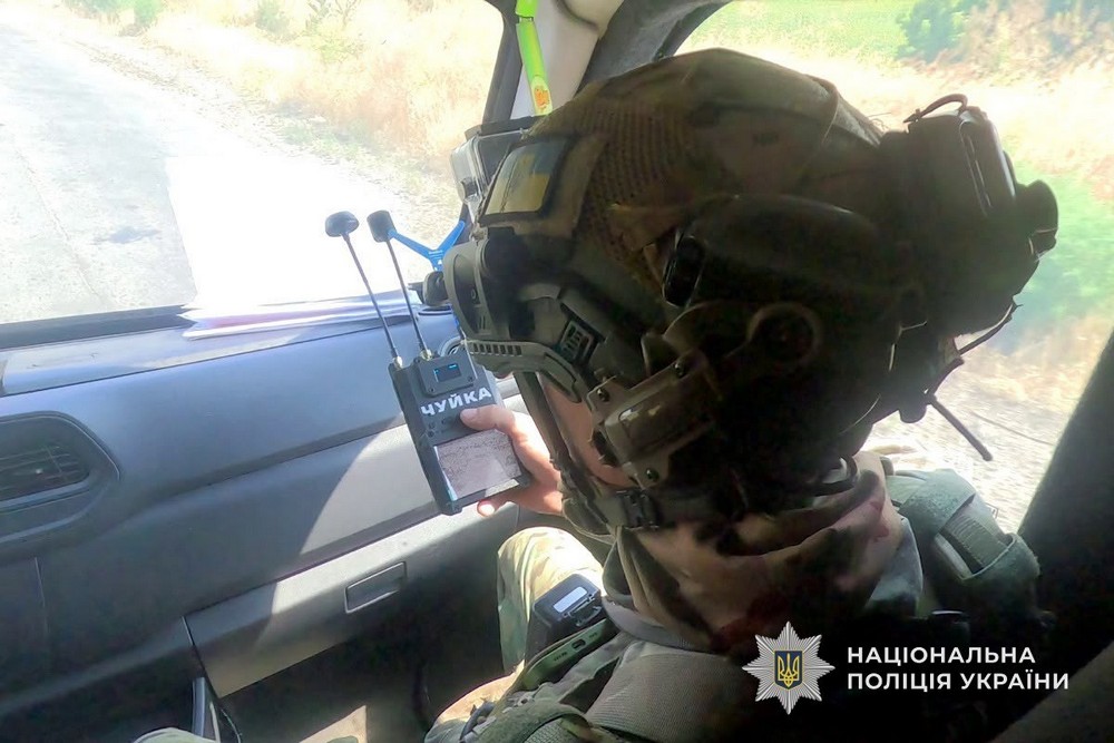 Для багатьох рішення виїхати було непростим: скільки мешканців Нікопольщини евакуювали у липні «Білі янголи» (фото)