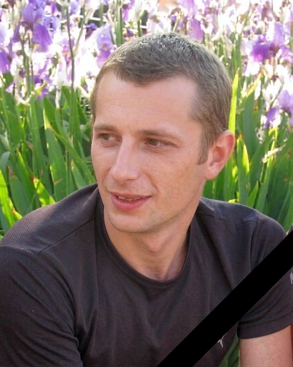 Тиждень тому відзначив день народження: названо імʼя вбитого у Нікополі 9 серпня чоловіка (фото) Тиждень тому відзначив день народження: названо імʼя вбитого у Нікополі 9 серпня чоловіка (фото)