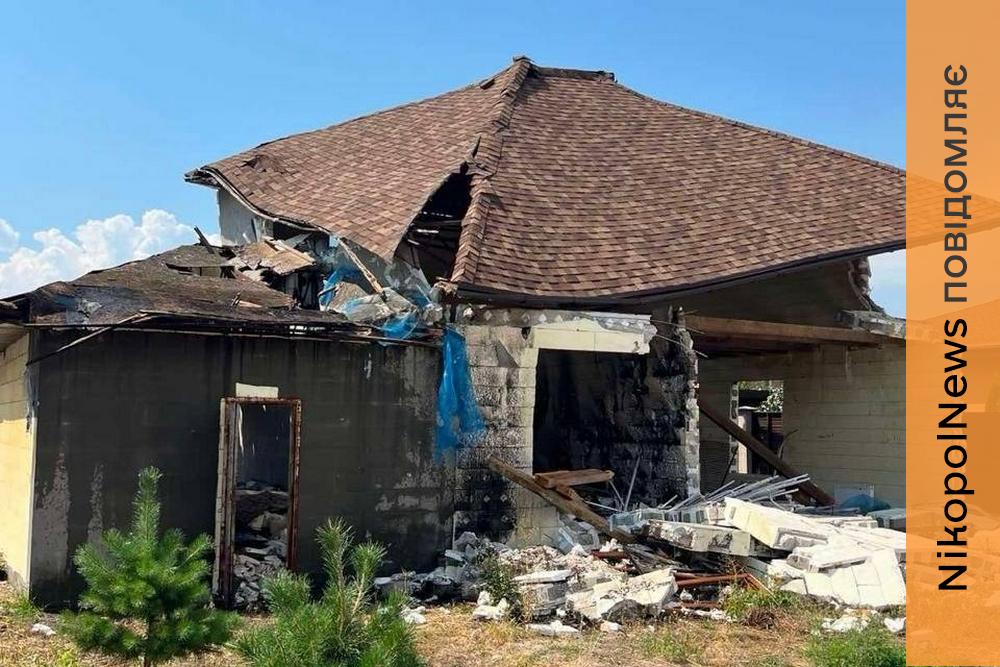 Ворог атакував Нікополь та район: 5 людей постраждали, під ударами також були Павлоград, Синельниківщина та Криворіжжя — поліція (фото)