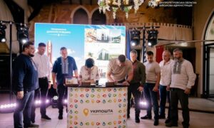 Начальник ДніпроОВА зібрав очільників громад і районів області: разом погасили марку (фото)
