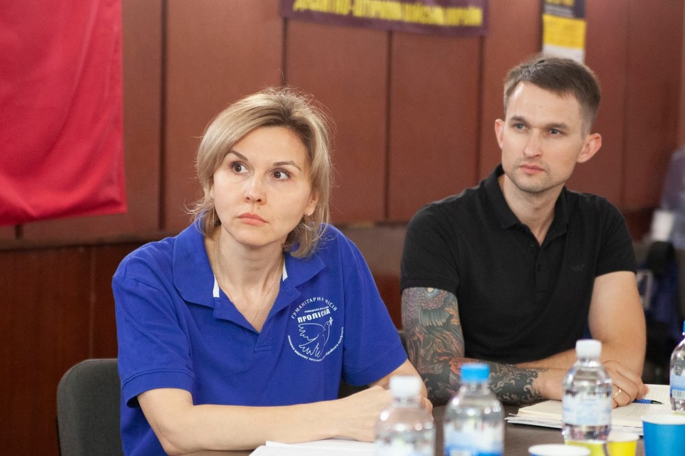 Характер потреб мешканців змінюється: посадовці Нікопольської РВА зустрілися із засновником і головою ГО «Проліска» (фото)