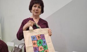Коли руки творять, думки поступово стихають: мешканців Марганця запрошують на заняття у Help point