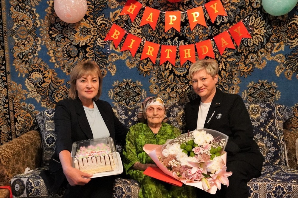 3035 нікополь 100 років 3035 нікополь 100 років