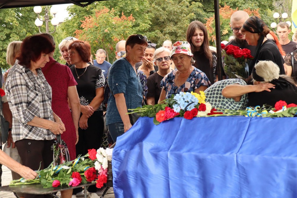 Навіки 30… Нікопольщина сьогодні провела в останню путь молодого Захисника (фото) Навіки 30… Нікопольщина сьогодні провела в останню путь молодого Захисника (фото)
