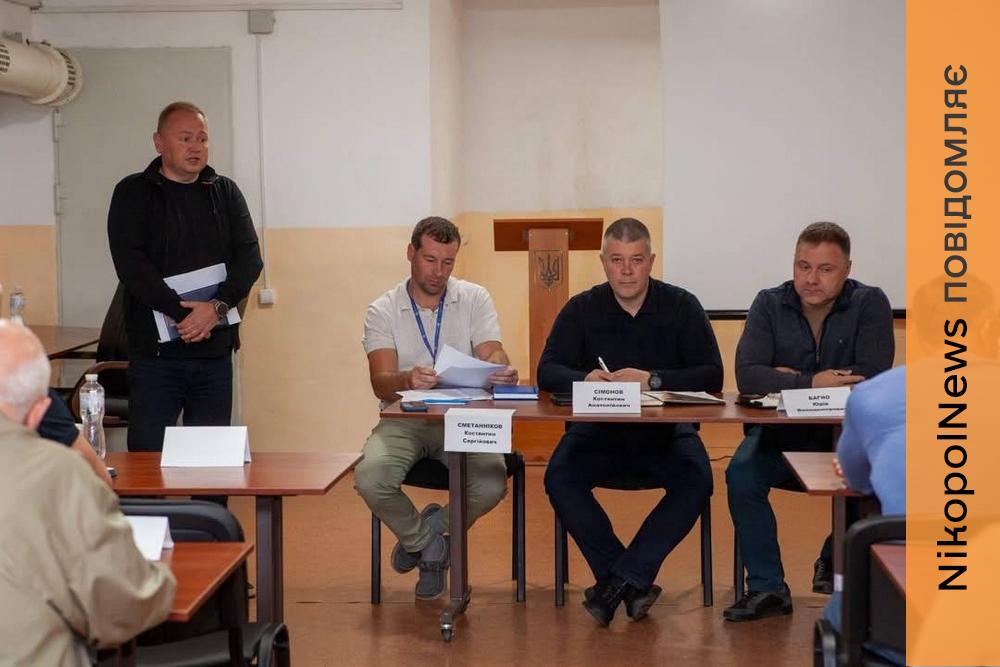 Зима близько: на Нікопольщині обговорили готовність громад до опалювального сезону (фото)