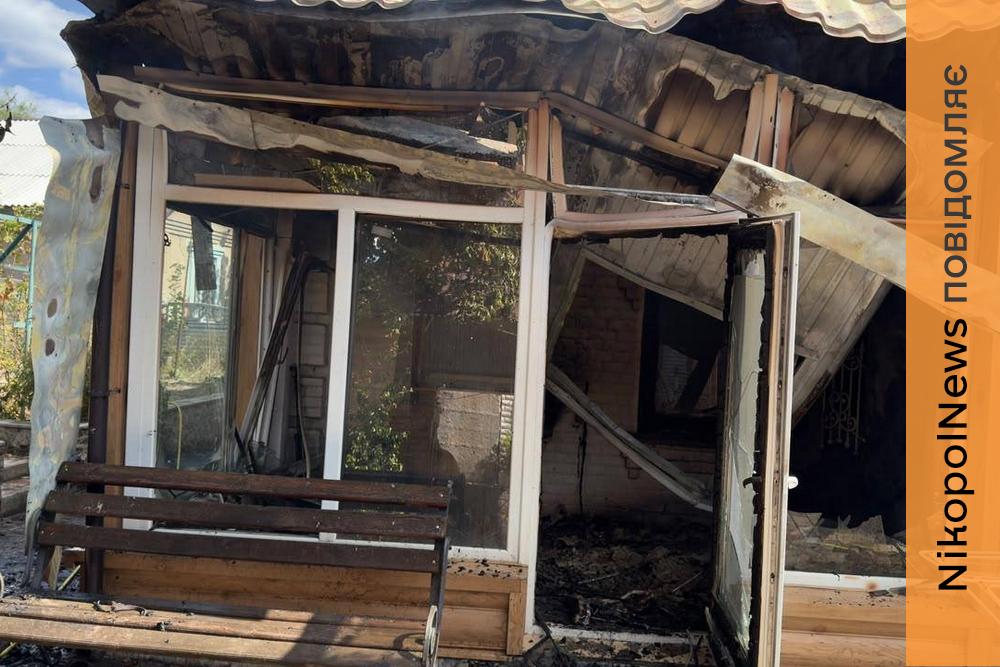 На Нікопольщині понівечено підприємство, магазин та приватний будинок, також ворог атакував Синельниківський та Камʼянський райони (фото)