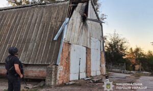 У Нікополі та районі ворог цілеспрямовано бив по цивільних об’єктах, є поранені, також під атакою була Синельниківщина — поліція (фото)